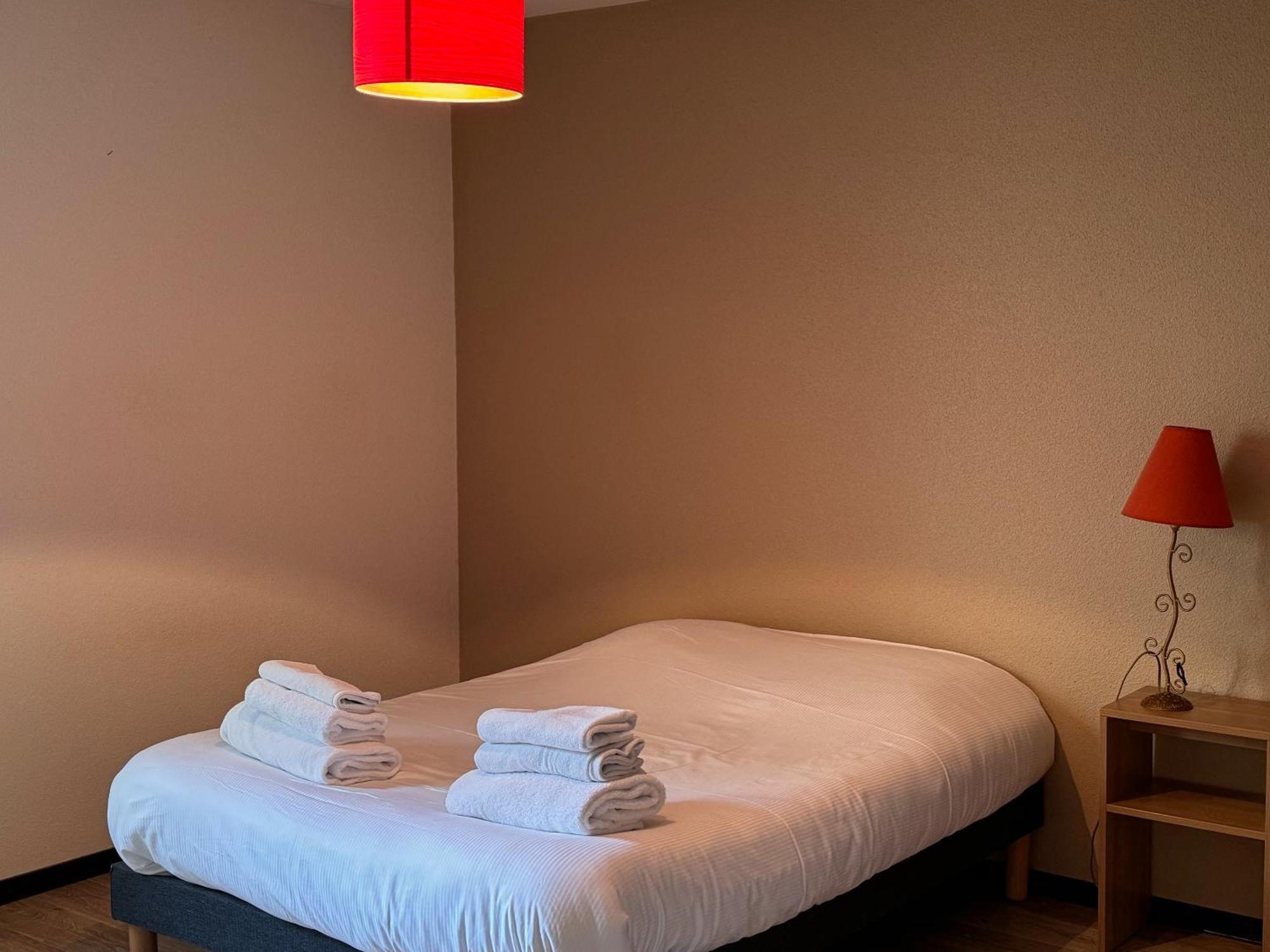 Kosy Appart'Hotel 7Eme Art Saint-Avold Exterior foto