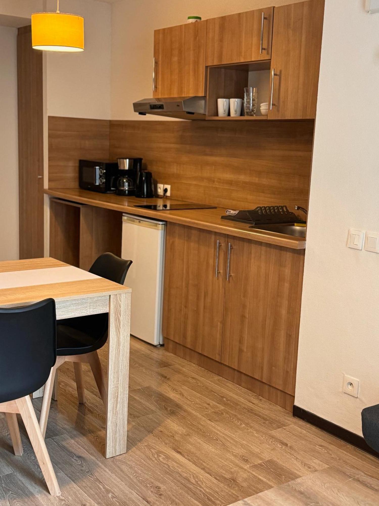 Kosy Appart'Hotel 7Eme Art Saint-Avold Exterior foto